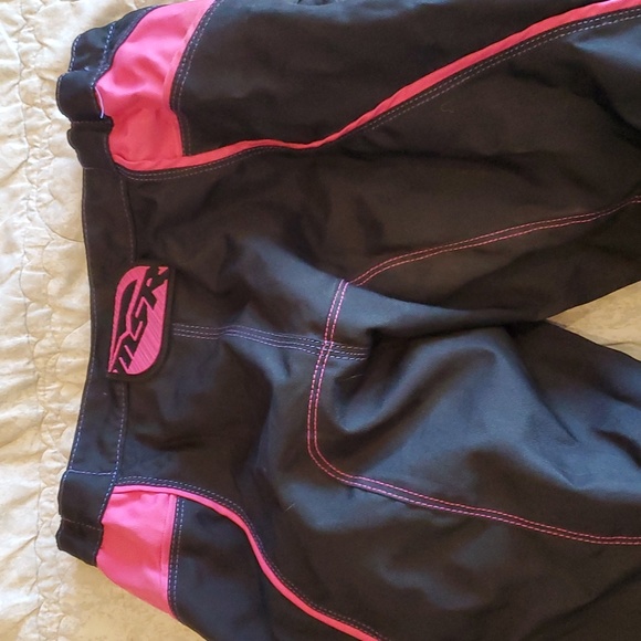 MSR Motorcycle Pants Women's sz 8 Zip off Pants Shorts like new - Picture 7 of 9